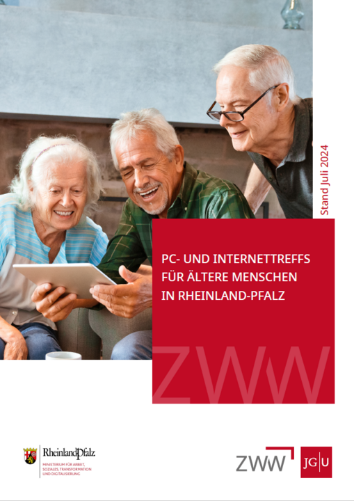 Titelbild zur Broschüre "PC- und Internettreffs für ältere Menschen in Rheinland-Pfalz". Zwei ältere Männer und eine ältere Frau schauen gemeinsam auf ein Tablet. 