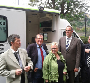 Minister Alexander Schweitzer bei der Viprinet Europe GmbH in Bingen