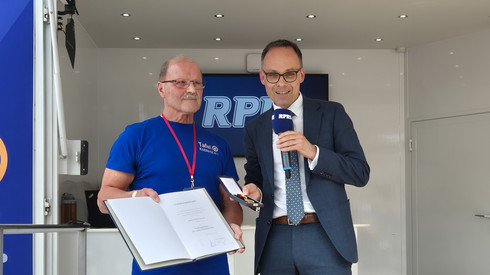 Verdienstmedaille für Dieter Weiler – Staatssekretär Dr. Denis Alt würdigt herausragendes Engagement