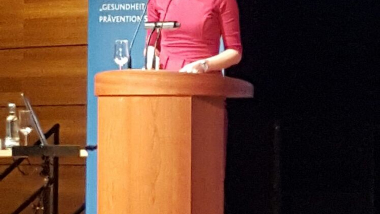 Ministerin Sabine Bätzing-Lichtenthäler eröffnet den 1. Landespräventionskongress in Worms, wo heute und morgen alle Akteure und Partnerinnen und Partner der Prävention und Gesundheitsförderung zusammenkommen.
