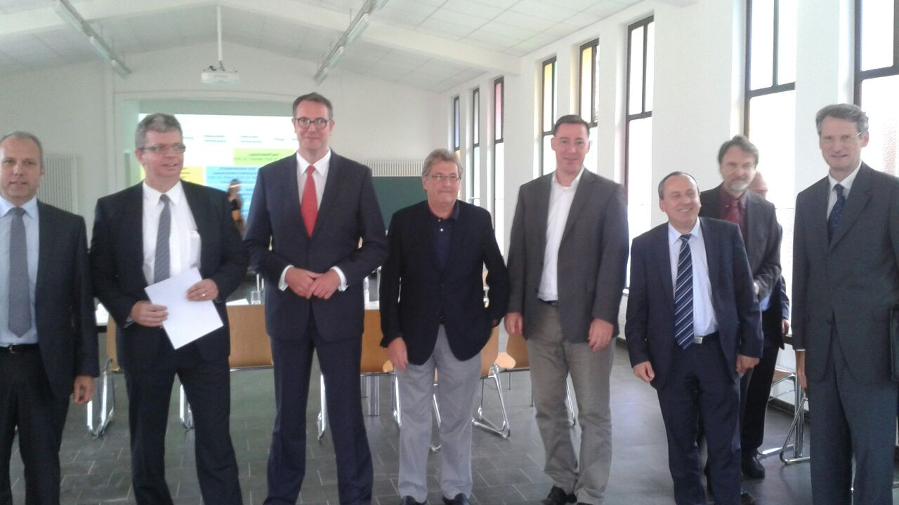 Minister Alexander Schweitzer besucht die FH Kaiserlautern am Standort Zweibrücken